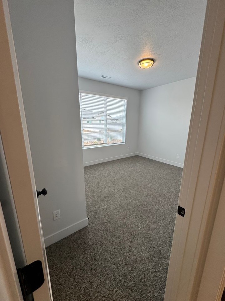 3047 W Ekko View Loop - Photo 7 of 40