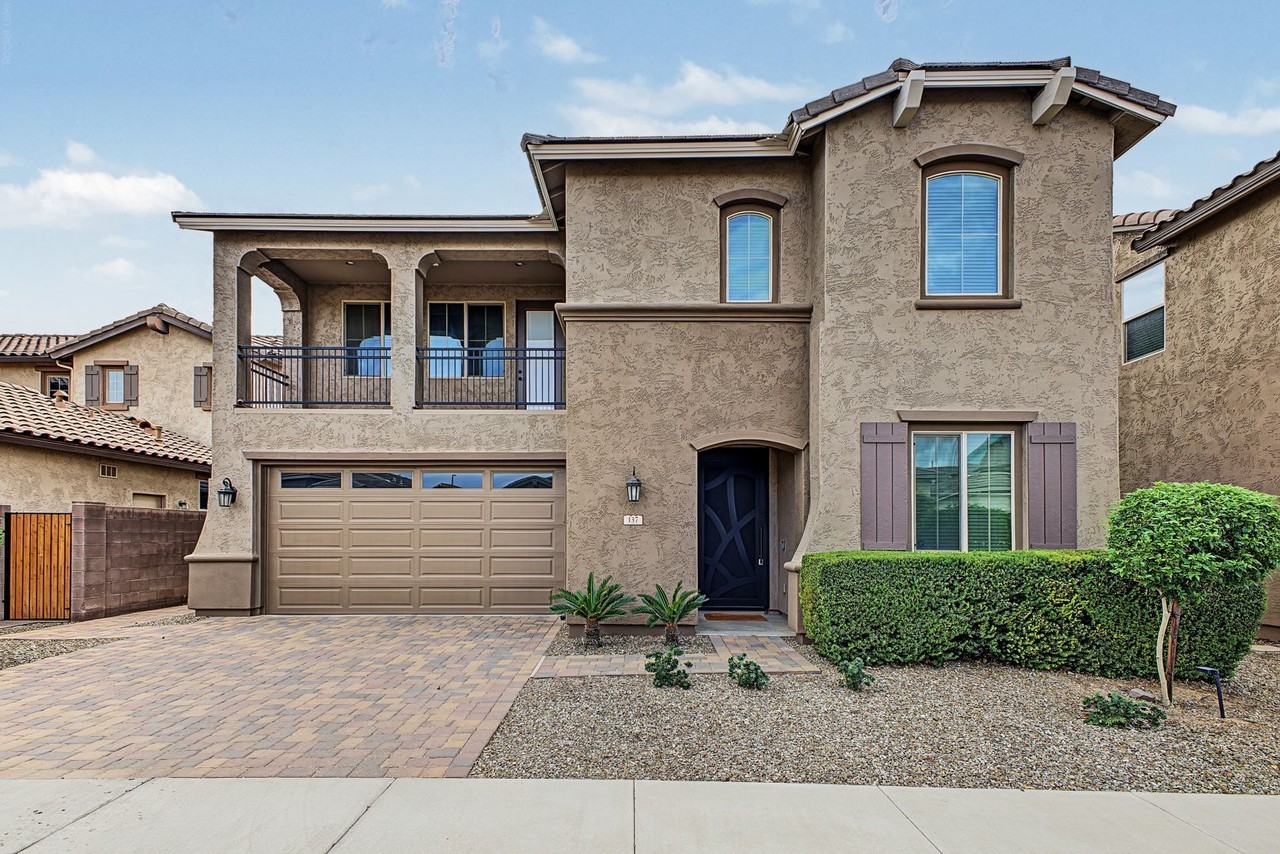 137 E Canyon Way - Photo 2 of 41