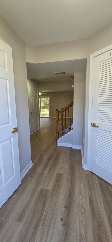 2031 Broadacres Dr - Photo 7 of 38