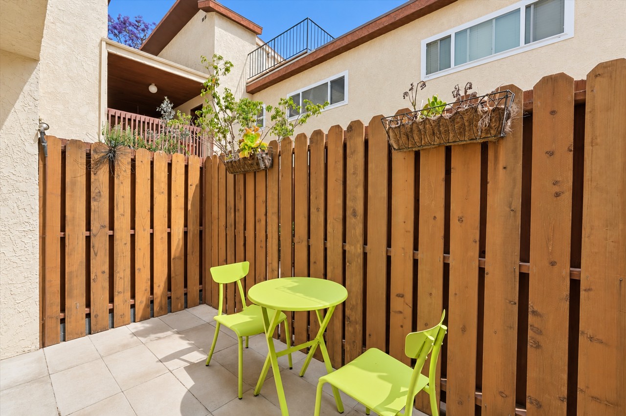 1747 Barry Ave #106 - Photo 5 of 25