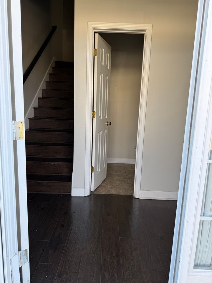 2271 Dewey Dr #J4 - Photo 7 of 27