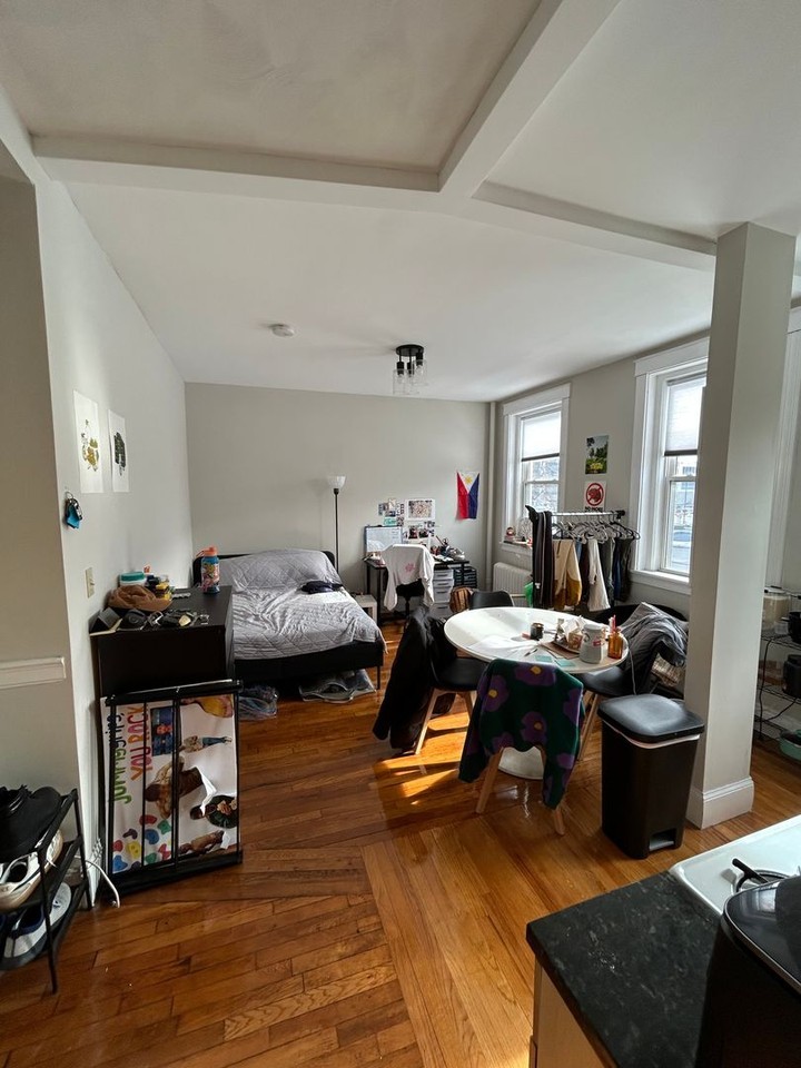 1198 Commonwealth Ave - Photo 6 of 25