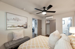 featured image of 1827 E Lemon St