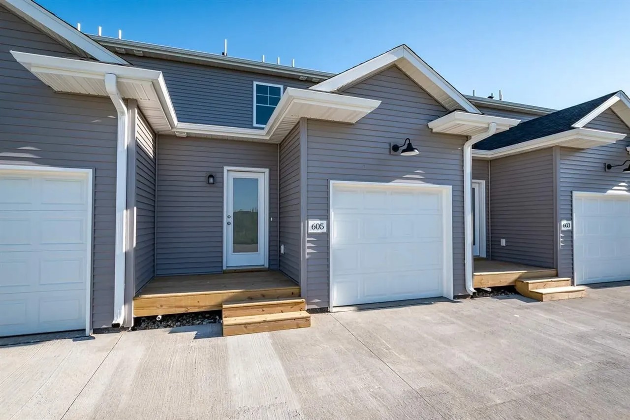 605 Catherine Dr - Photo 2 of 21