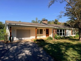 featured image of 4082 Dawson Dr