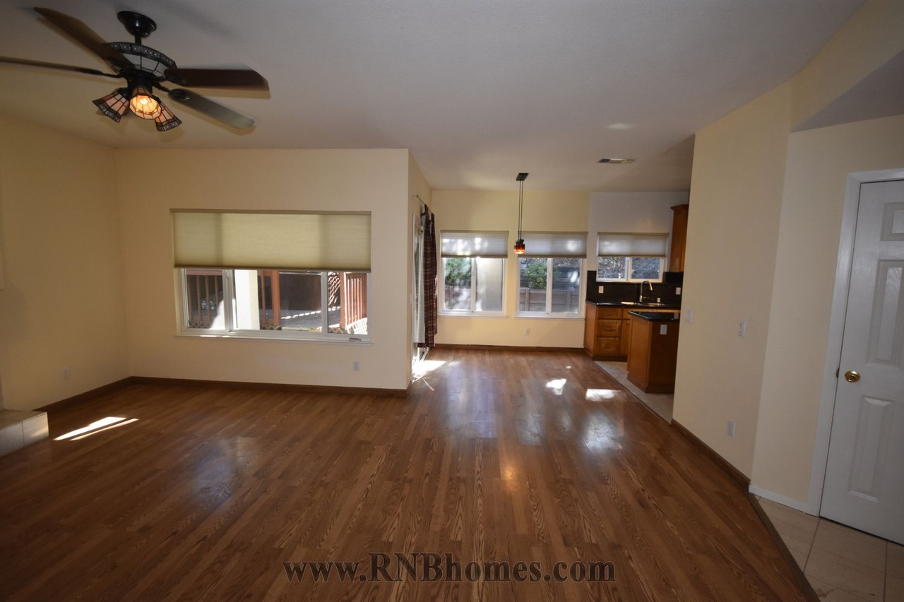 2255 Eagle Dr - Photo 7 of 17
