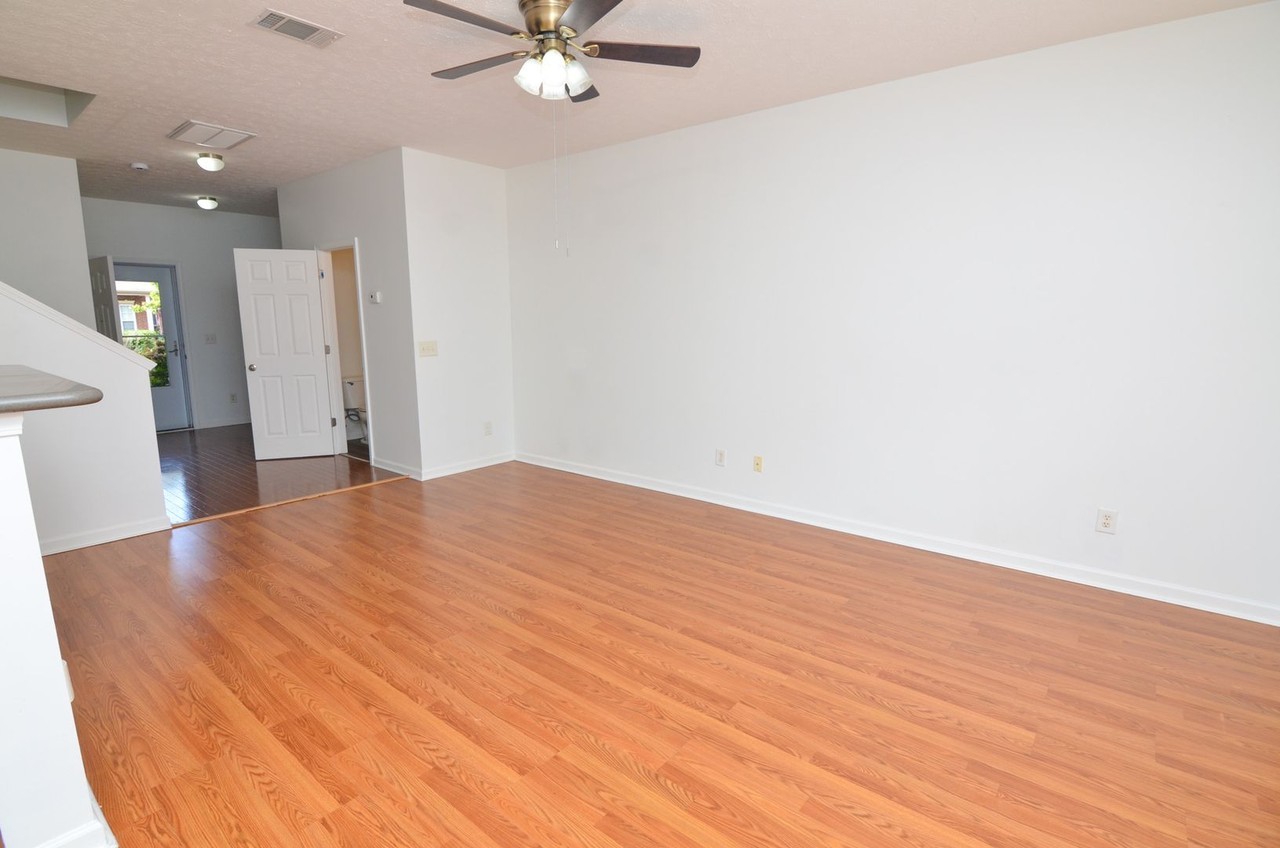8625 Altesse Way - Photo 5 of 24