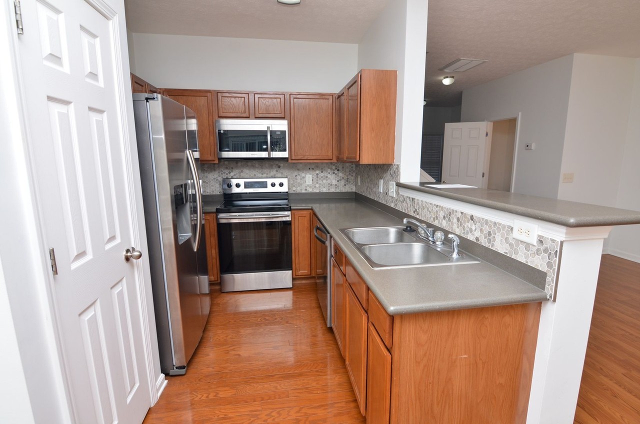 8625 Altesse Way - Photo 7 of 24