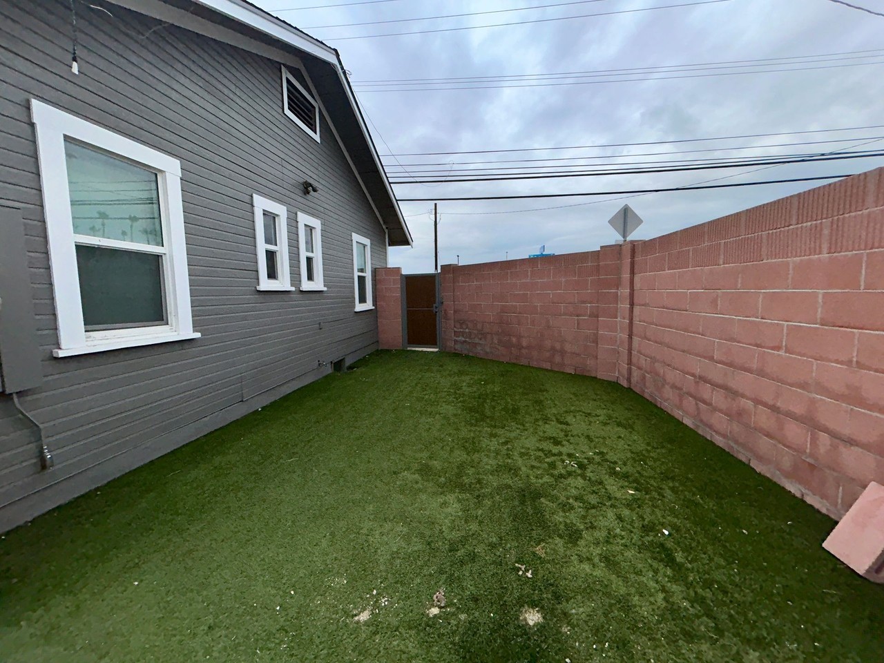 2283 N Batavia St - Photo 5 of 27