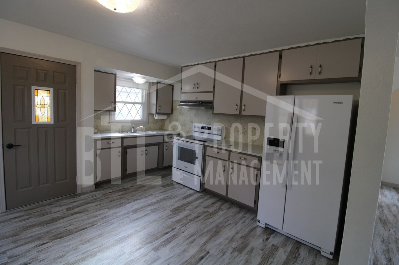 243 Taney St - Photo 4 of 18