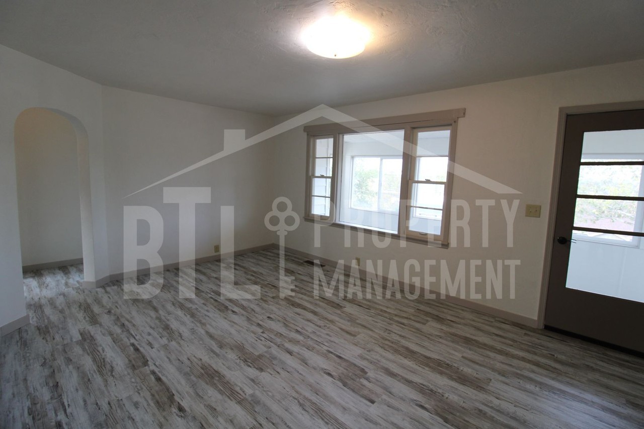 243 Taney St - Photo 5 of 18