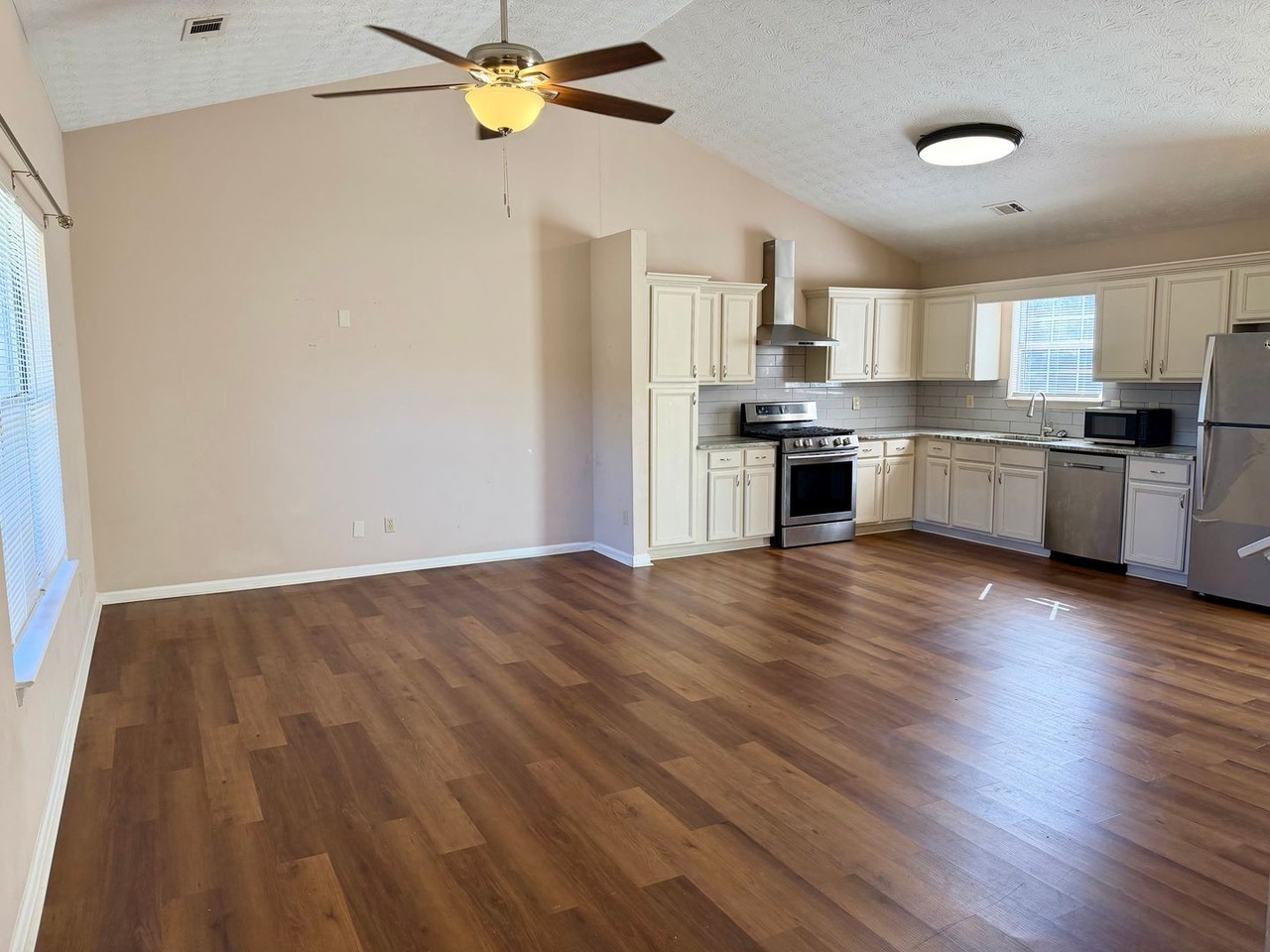 307 Mill Glen Ct - Photo 5 of 28