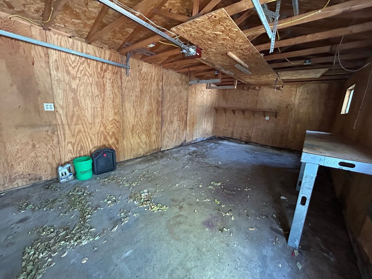 2428 S 17th St - Photo 5 of 6