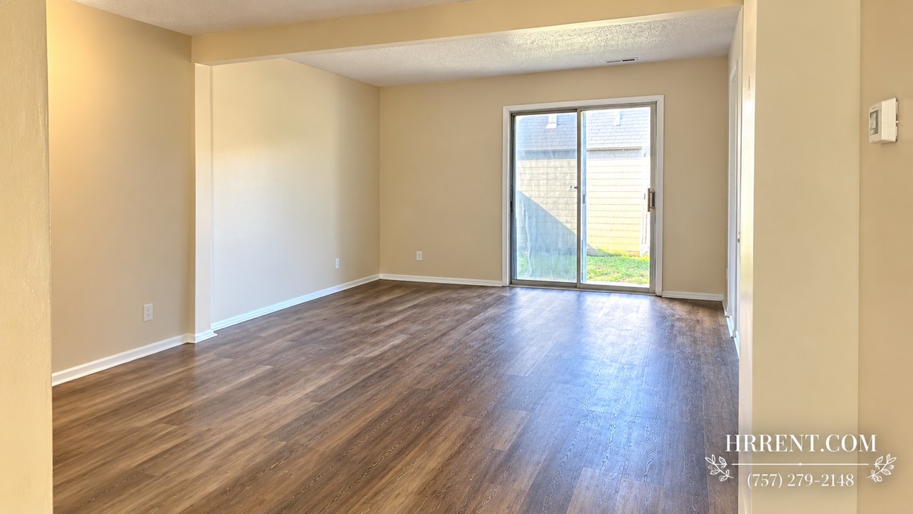 1391 Sangaree Cir - Photo 3 of 11