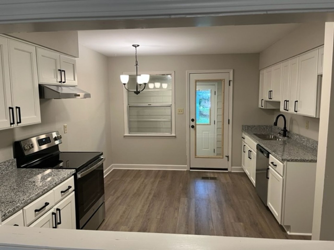 2120 Mount Pleasant Rd - Photo 3 of 11