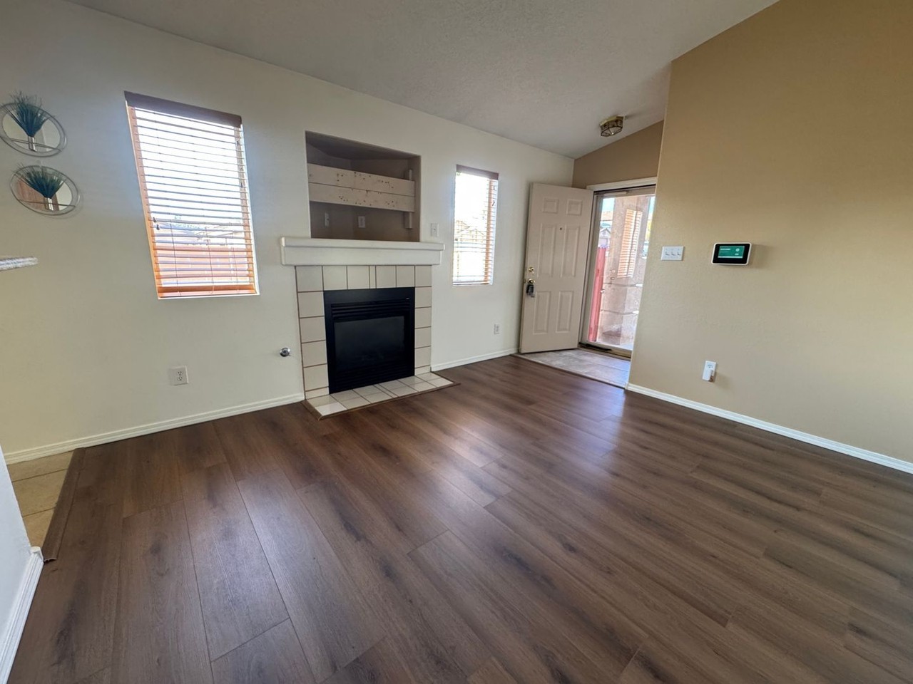 6140 Ursa Ave Nw - Photo 3 of 15