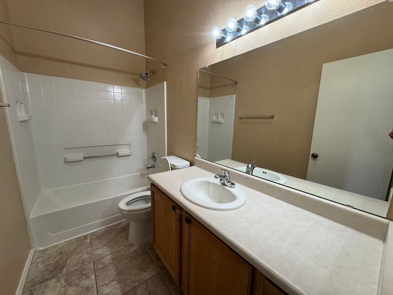 6140 Ursa Ave Nw - Photo 7 of 15