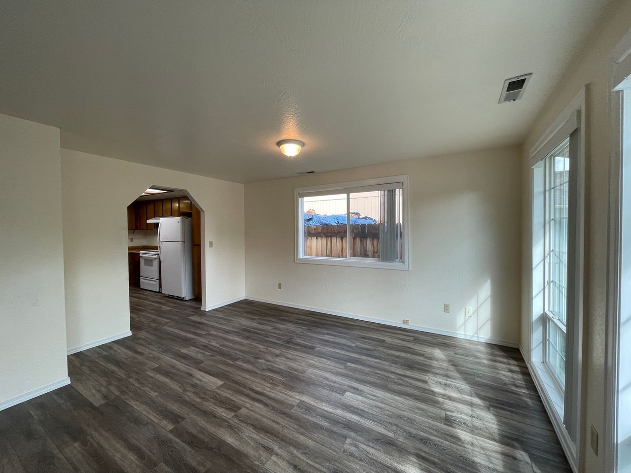 3015 Milhoan Dr - Photo 5 of 25
