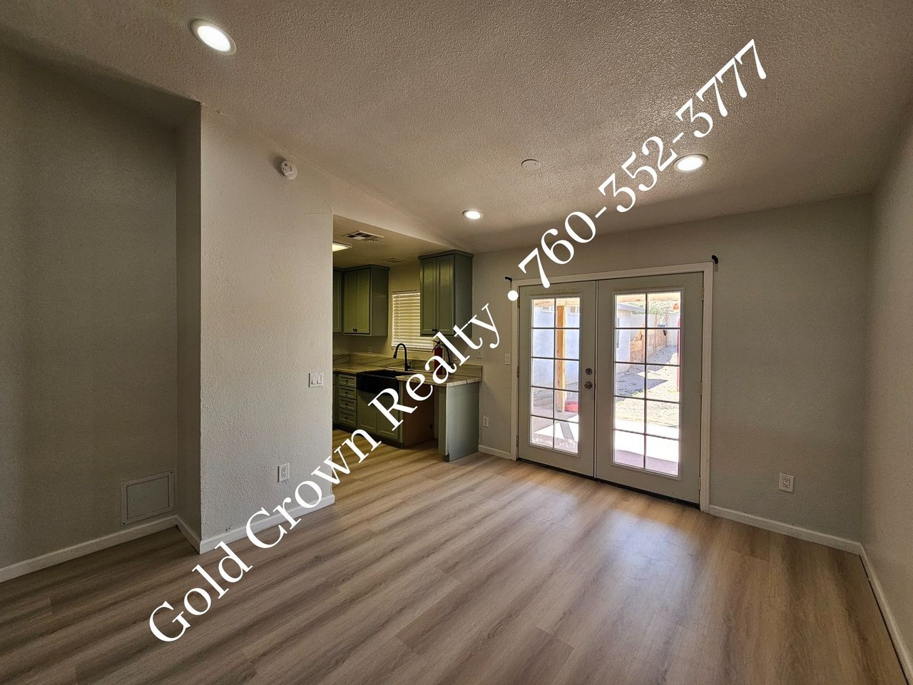 179 Southwind Dr - Photo 2 of 12