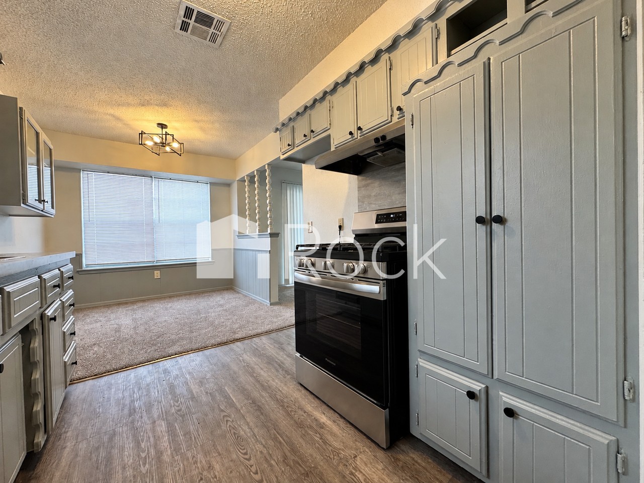 609 Nw 17th St - Photo 3 of 16