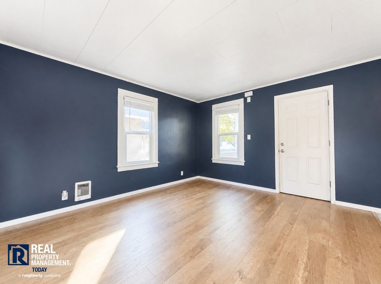 5315 S Prospect St - Photo 3 of 19