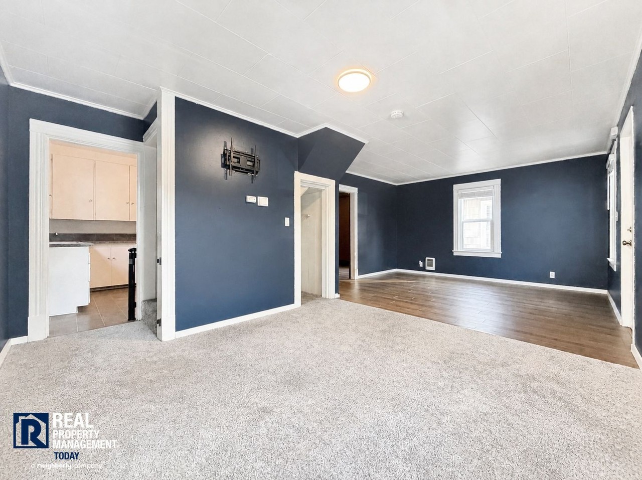 5315 S Prospect St - Photo 5 of 19