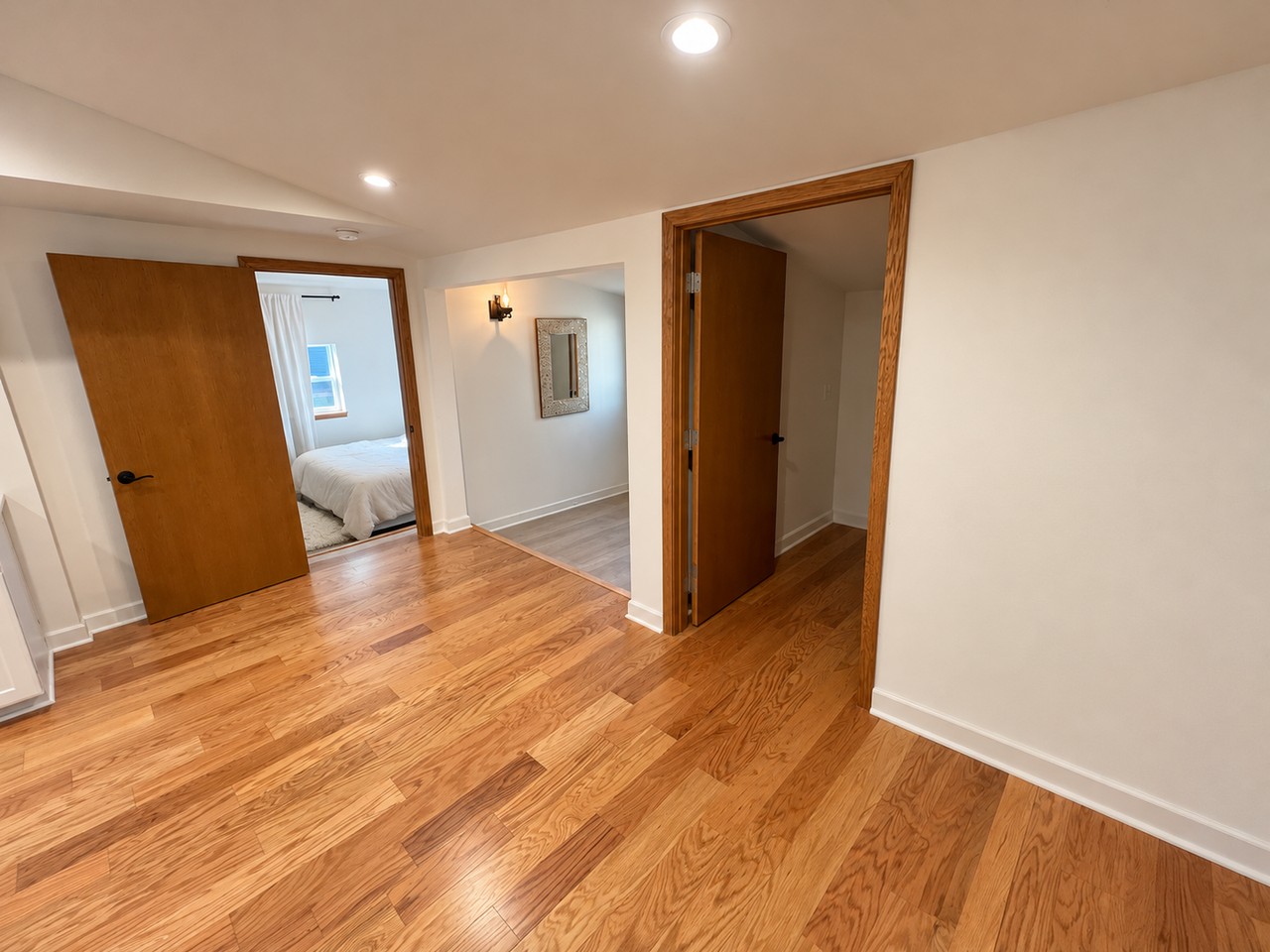 2303 16th Ave - Photo 4 of 32