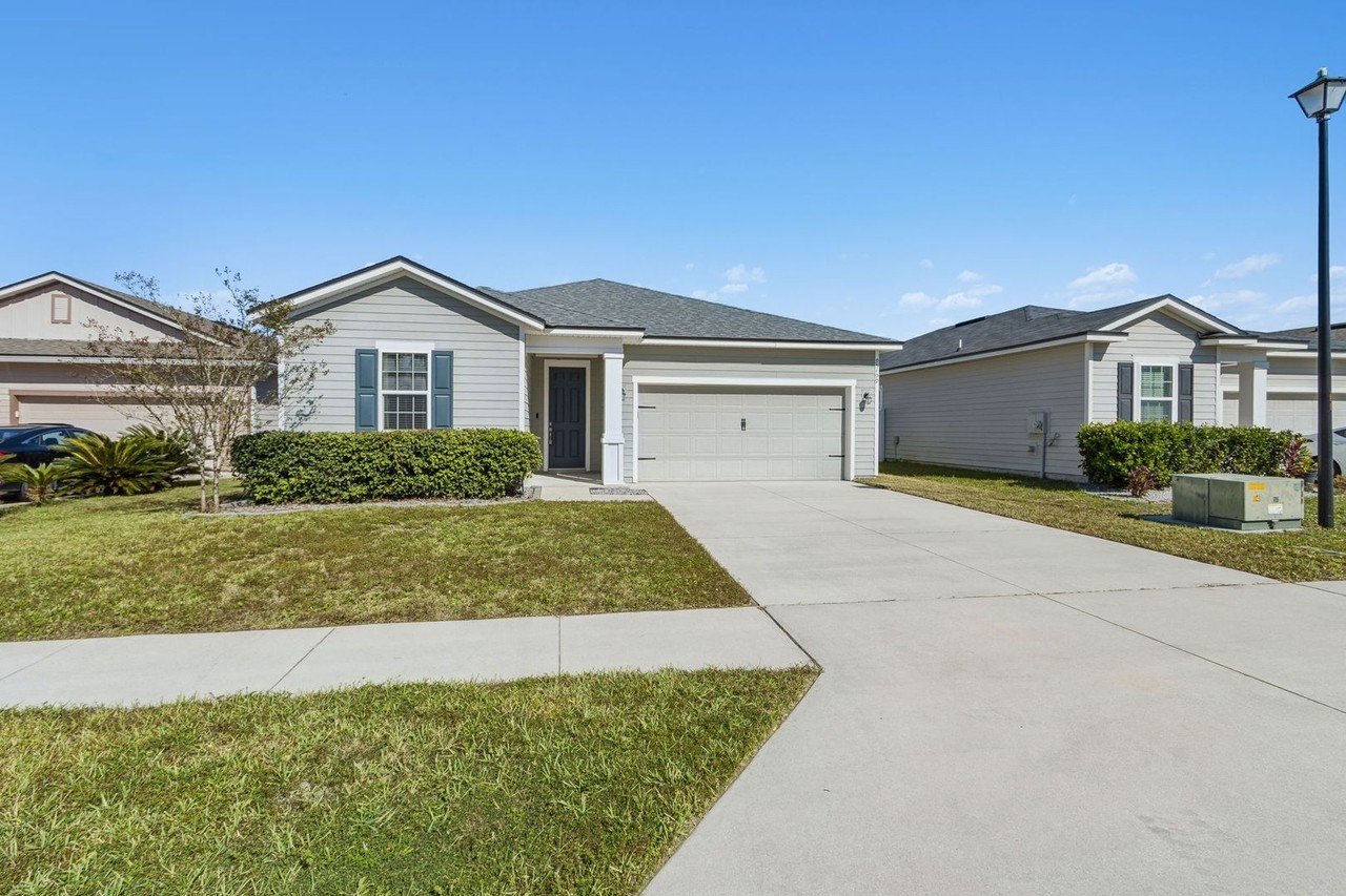 95499 Hanover Ct - Photo 2 of 25