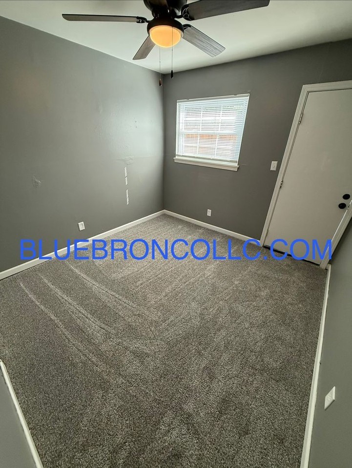 6207 E 152nd St - Photo 6 of 8