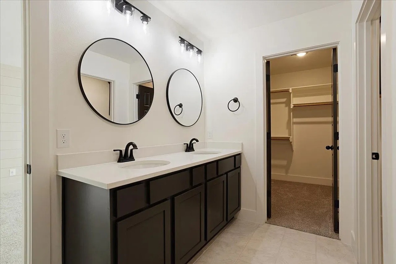 4300 Hummingbird Dr - Photo 6 of 9