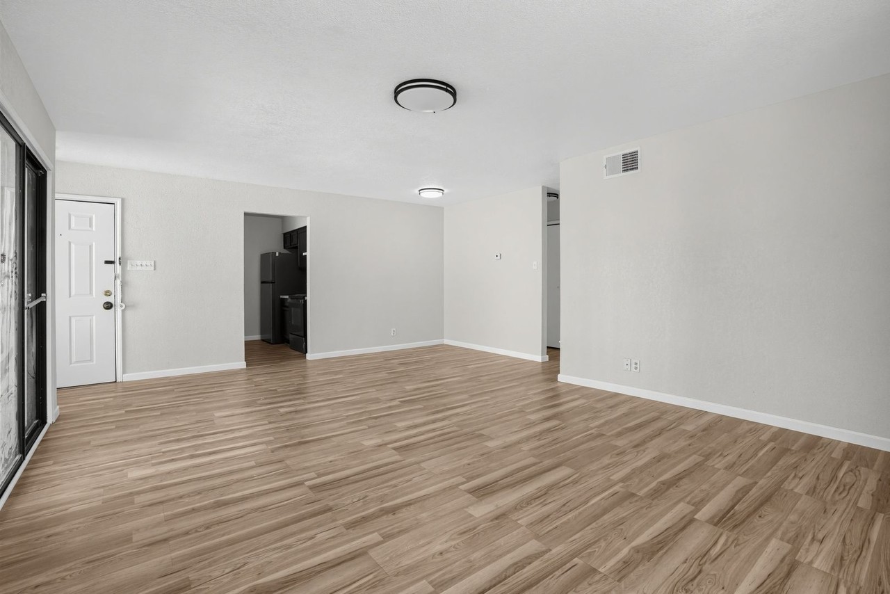 814 Station St #4 - Photo 6 of 18
