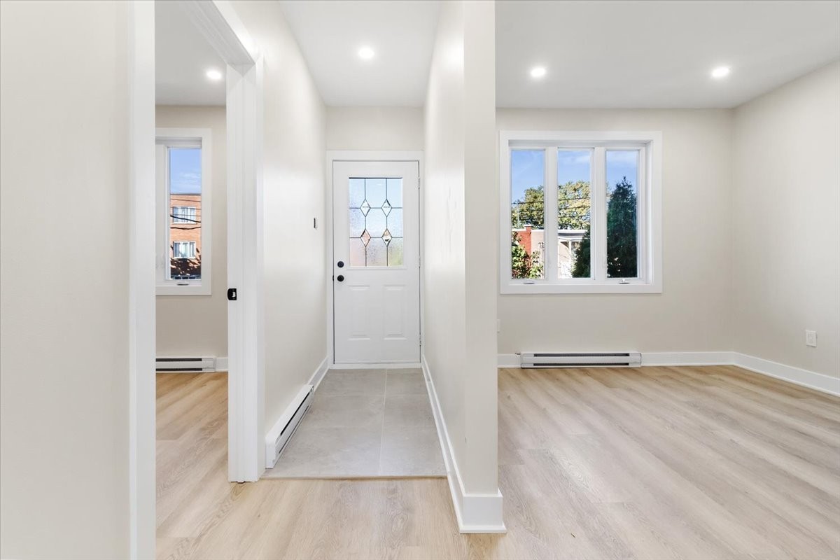 632 10e Avenue - Photo 2 of 14
