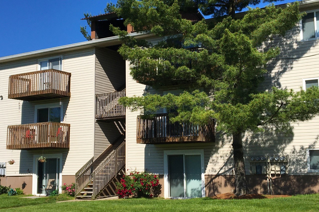 Oakwood Apartments - Photo 5 of 50