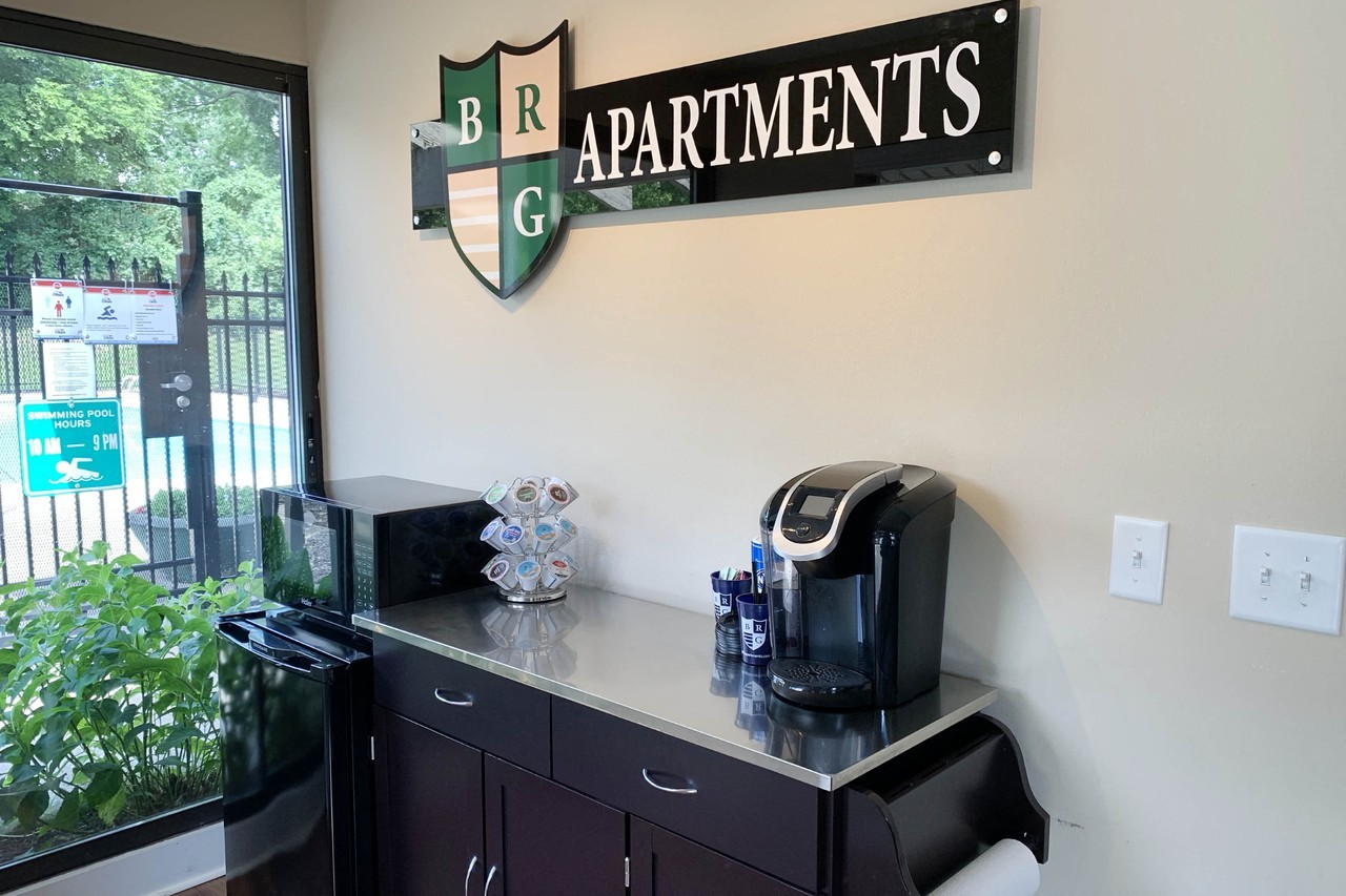 Forest Creek Apartments - Photo 4 of 44