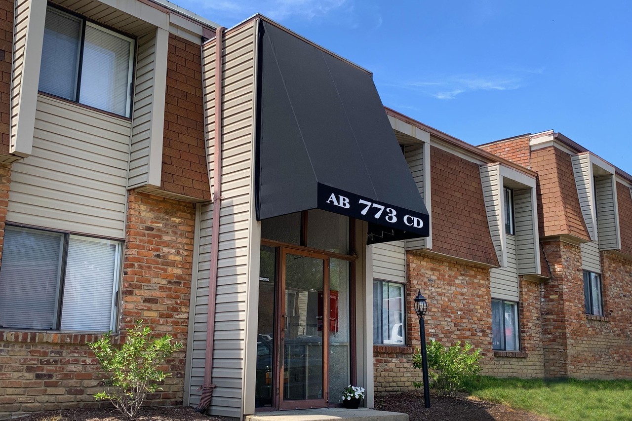 East Pointe Apartments - Photo 4 of 50