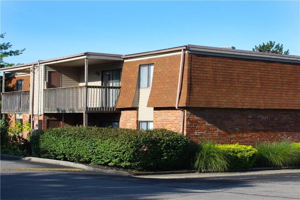 East Pointe Apartments - Photo 6 of 50