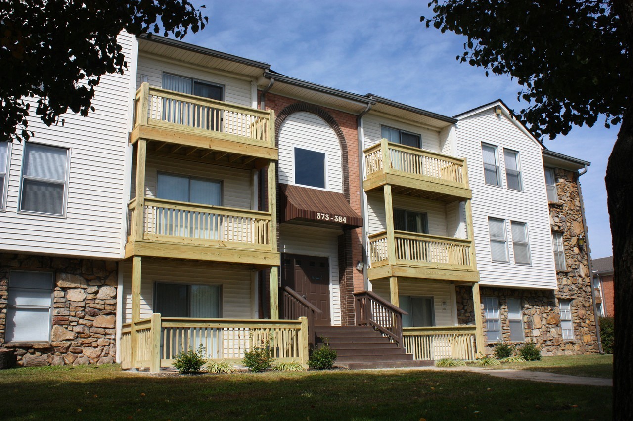 Knobs Pointe Apartments - Photo 3 of 49