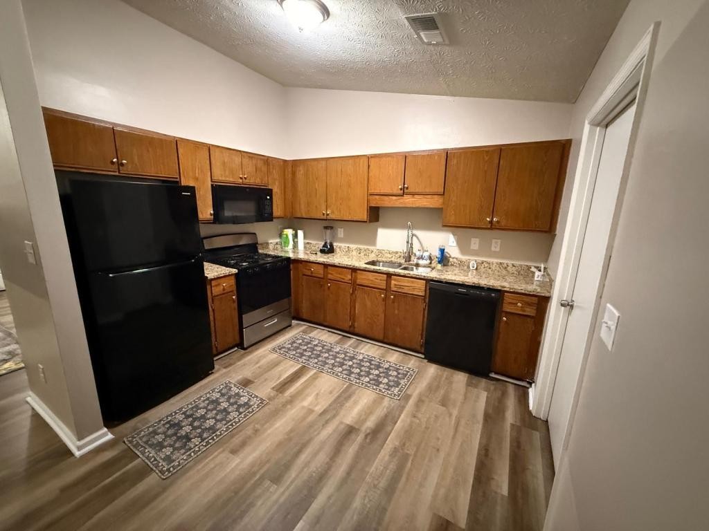 151 Juniper Dr - Photo 3 of 6