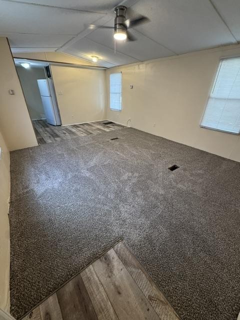 404 Lee St - Photo 6 of 17