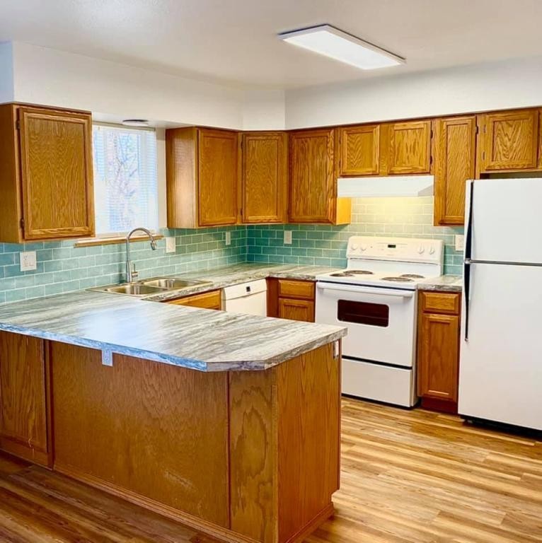 630 N Arthur St - Photo 3 of 11