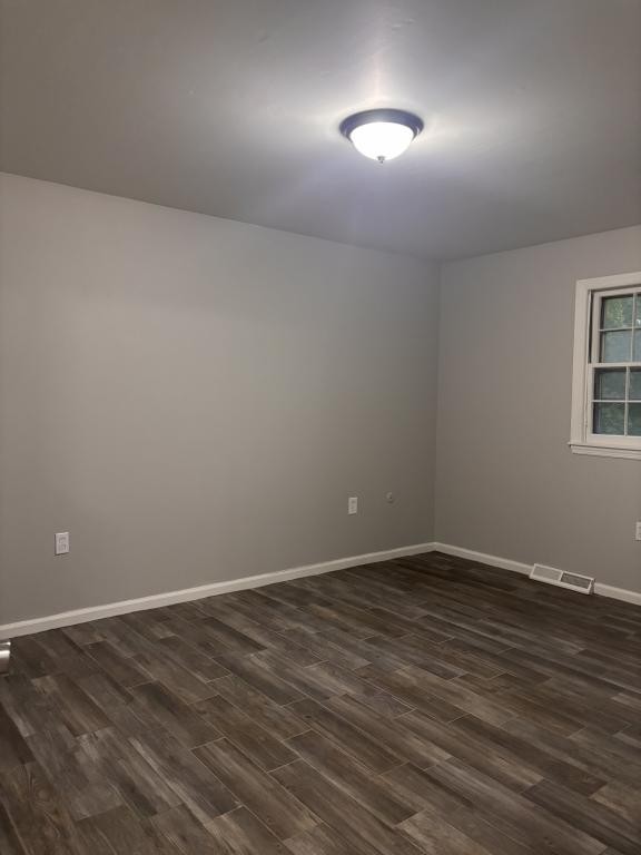 1676 Western Ave Apt 3d - Photo 6 of 9