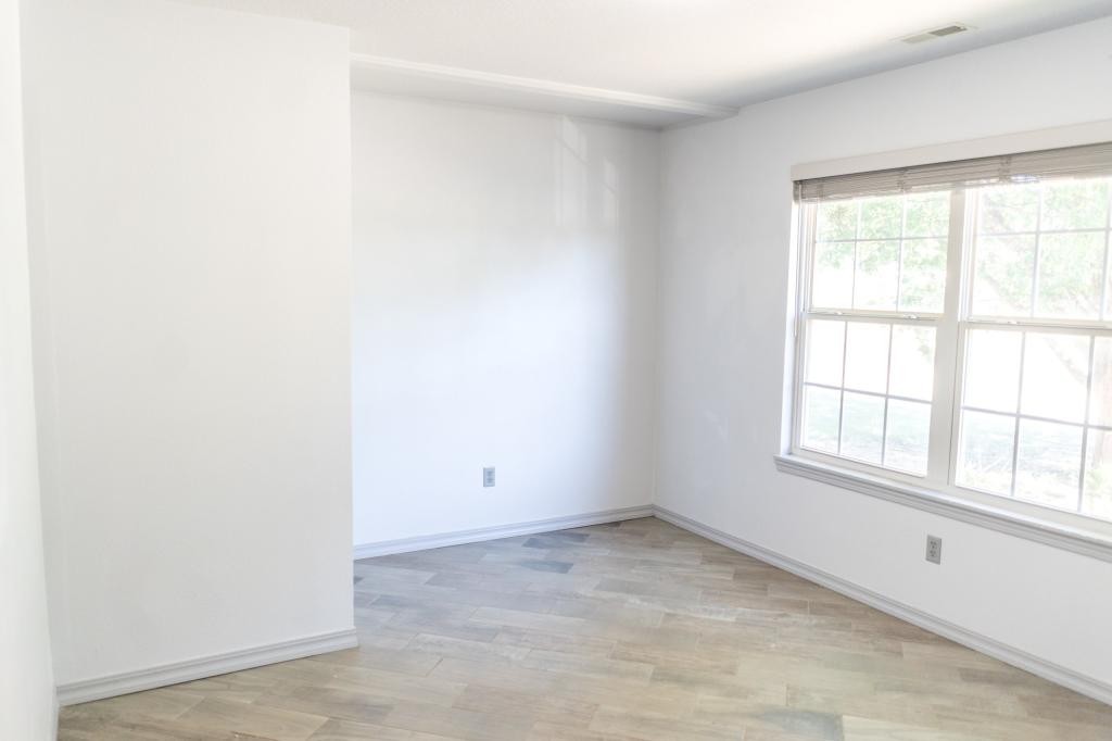 2230 S Country Club Dr - Photo 2 of 20