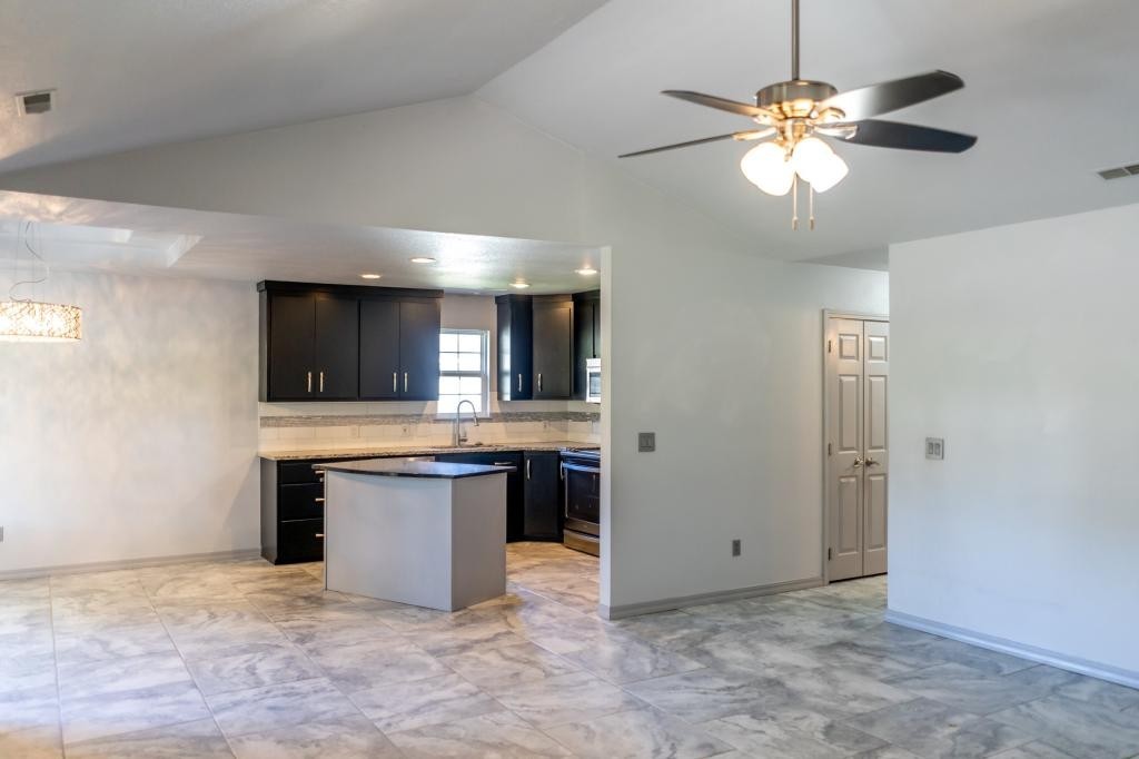 2230 S Country Club Dr - Photo 4 of 20