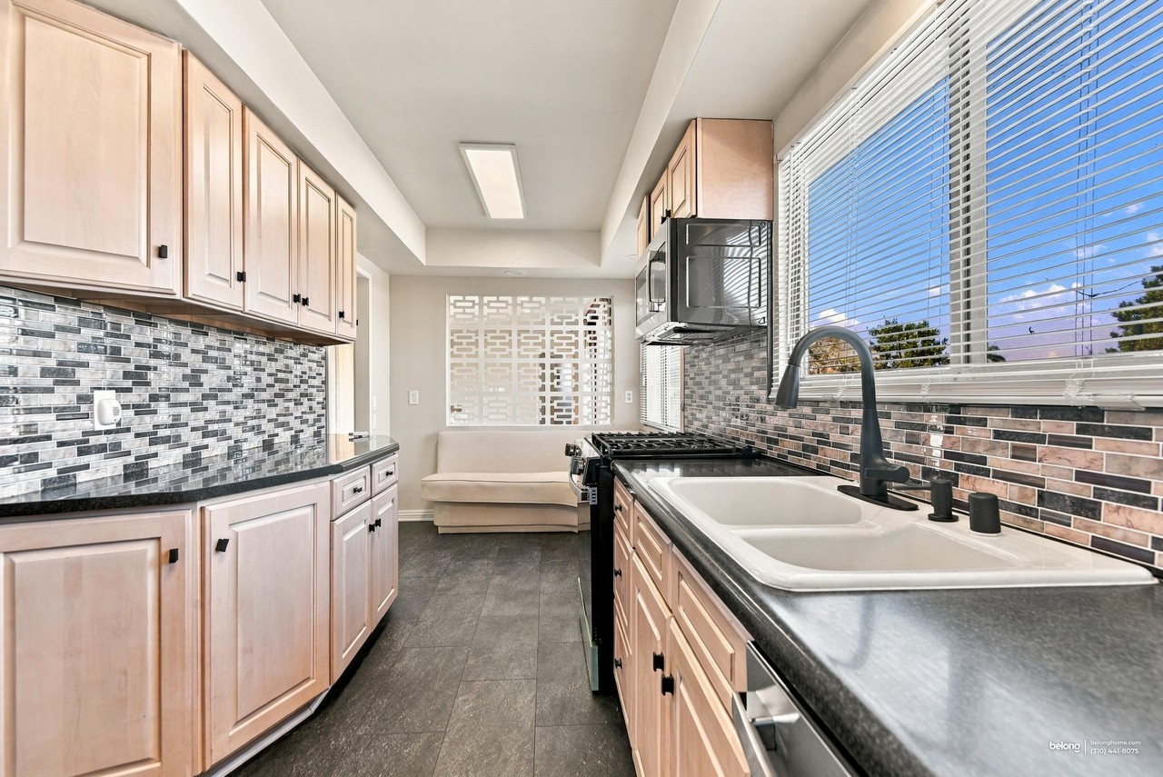 5600 Brushton St - Photo 7 of 30