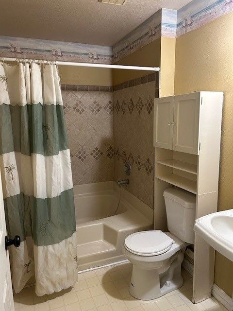 5533 W 4300 S - Photo 2 of 5