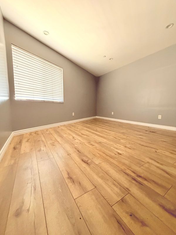 575 E Hyde Park Blvd ##C - Photo 7 of 10