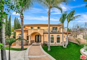 featured image of 661 W Lemon Ave
