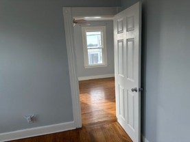 2080 Seaview Ave - Photo 1 of 1