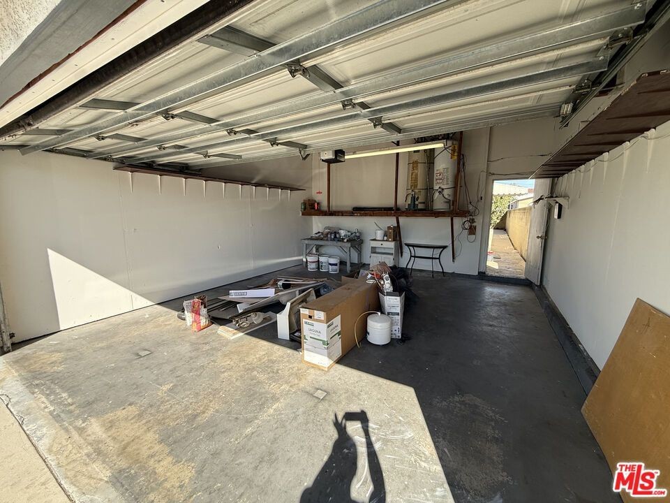 4547 W 166th St - Photo 4 of 17