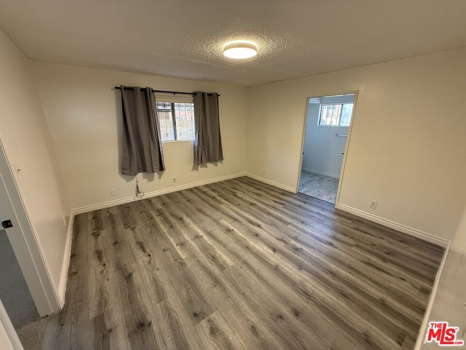 4547 W 166th St - Photo 6 of 17